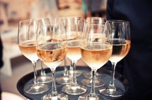 Images - Tray of champagne glasses.jpg